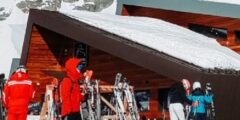 Ski Resort Hidden Snowflakes